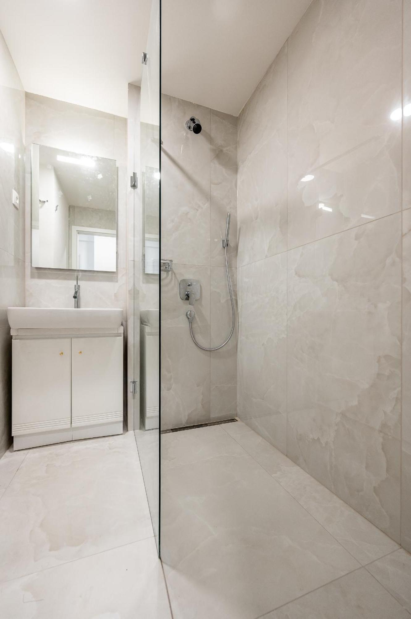 3 Room Private Flat Kosice City Center Fresh And New! Bagian luar foto